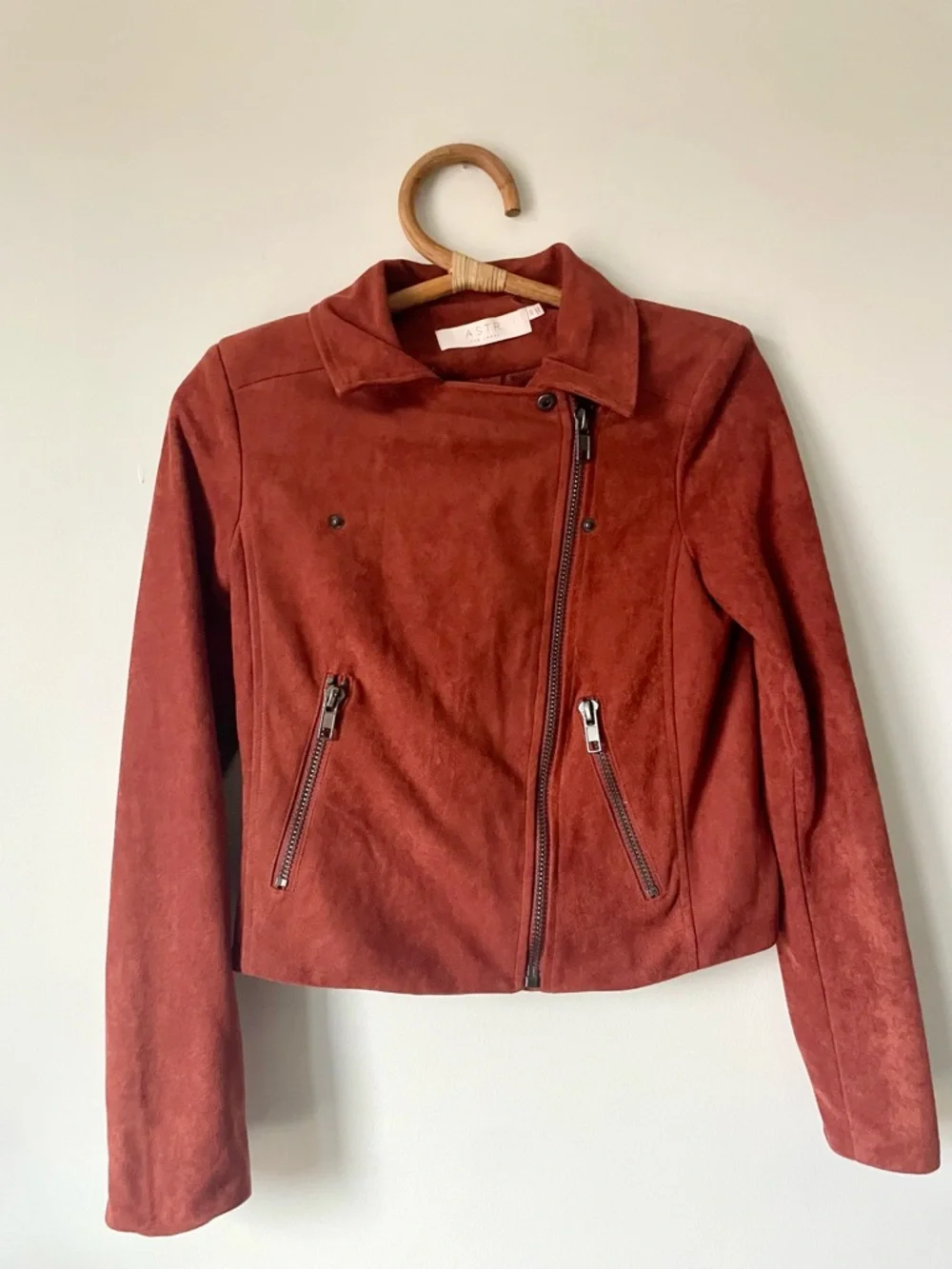 ASTR the Label Rust Faux Suede Moto Crop Jacket XS $90 - Picture 7 of 10
